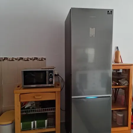 Vivienda Leo-jes Apartment